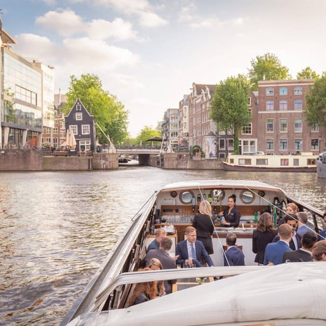 Varen op salonboot "de Terra Nova"