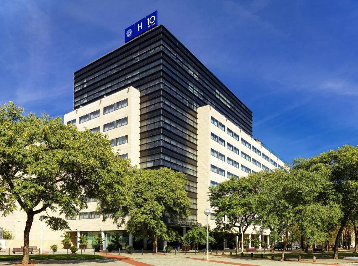 H10 Marina Barcelona Hotel 1
