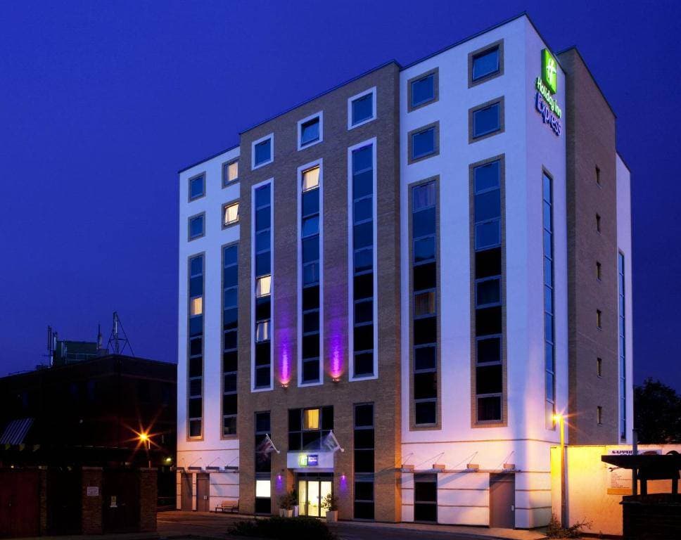 Holiday Inn Express London - Watford Junction by IHG 1