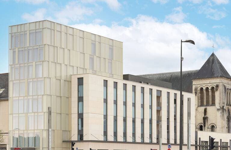 Hampton by Hilton Tours Centre 1