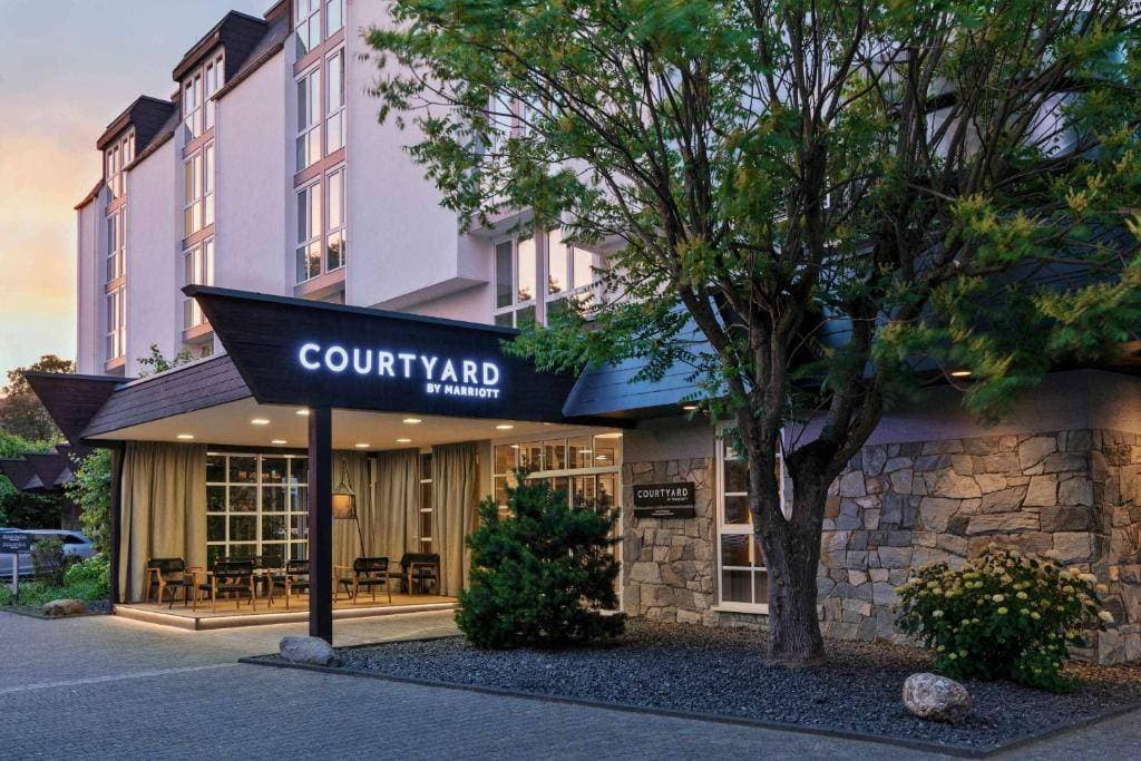 Courtyard by Marriott Wiesbaden-Nordenstadt 1