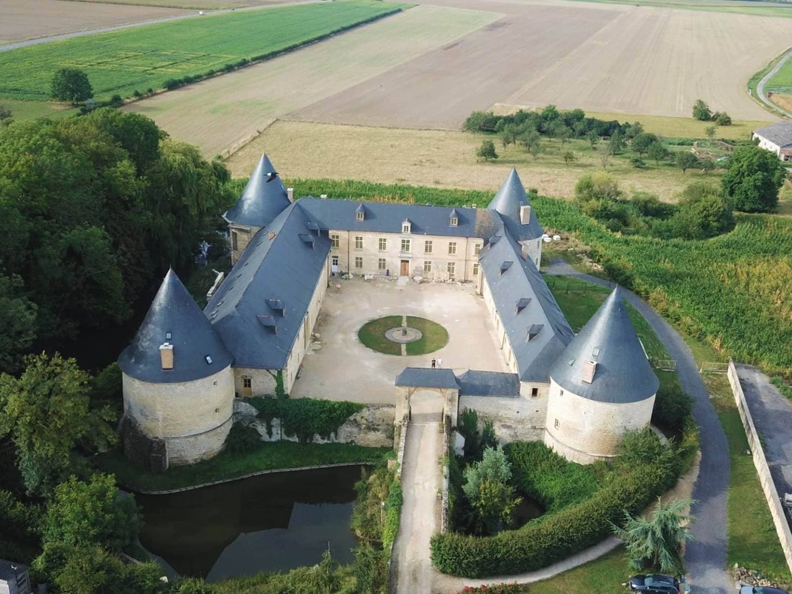 Château de Charbogne 1