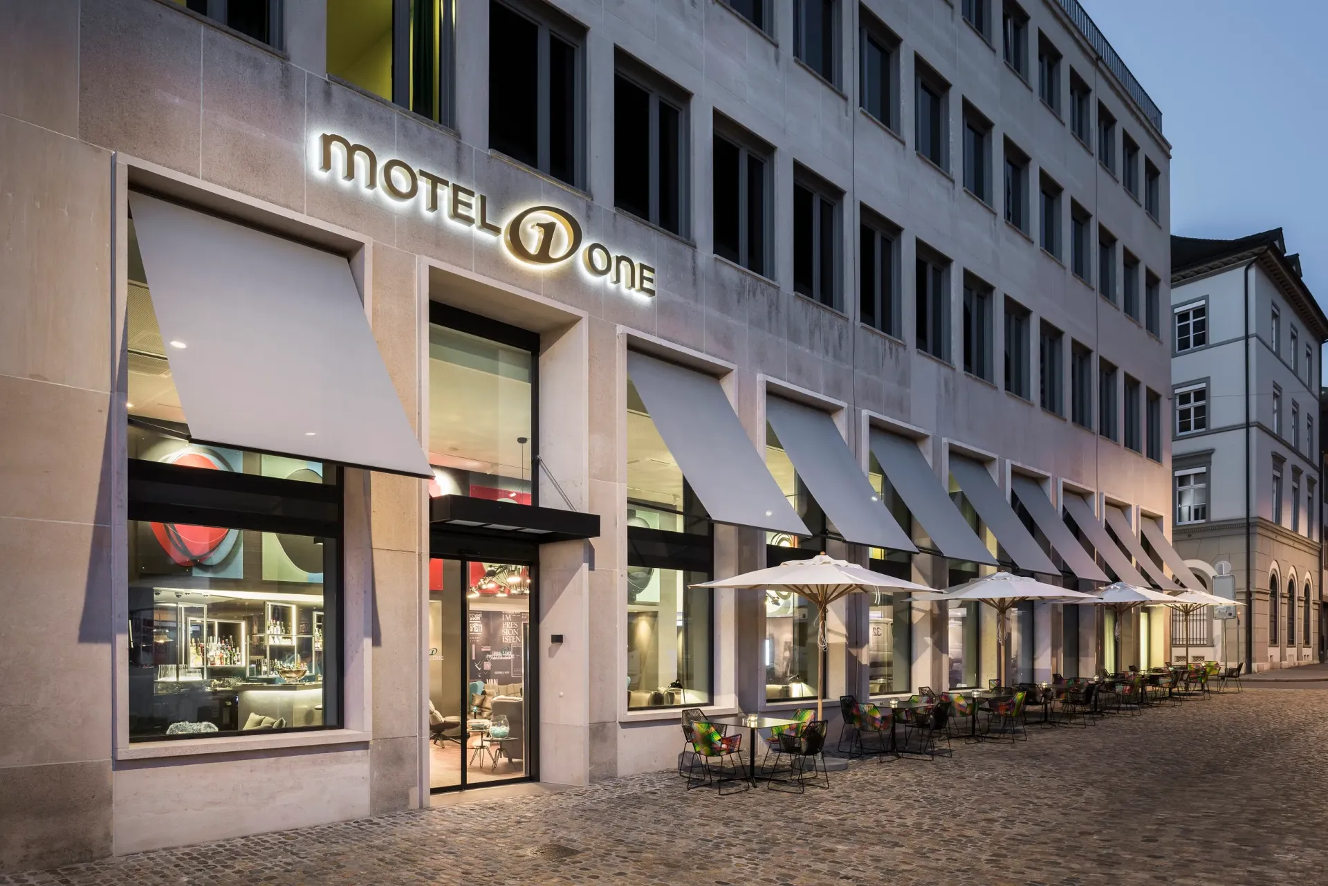 Motel One Basel 1