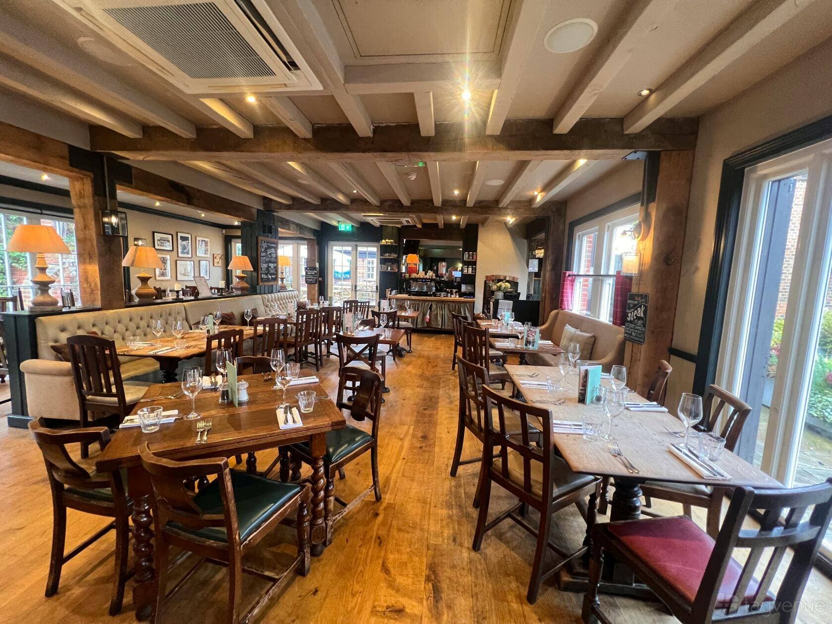 The Sun Inn, Chobham - A Heartwood Inn 39