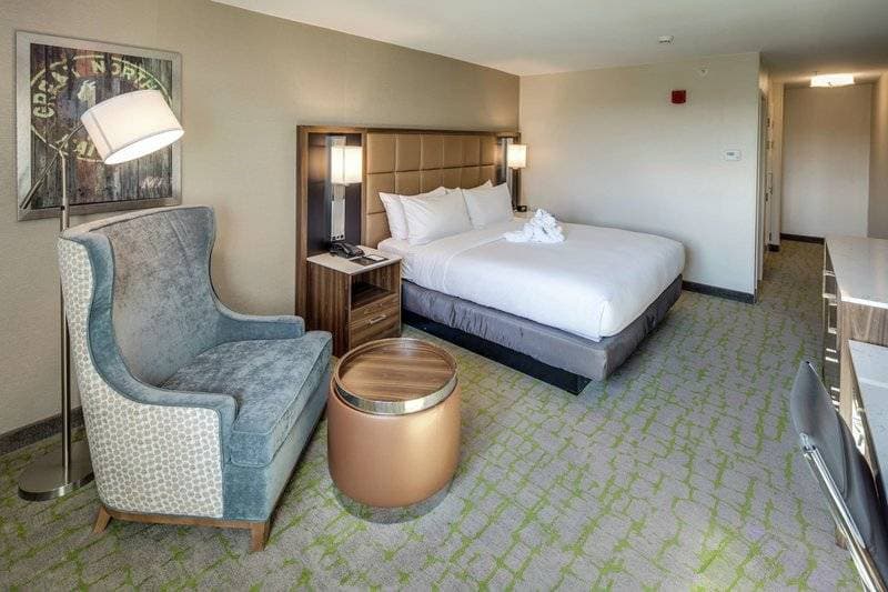 Double Tree by Hilton Huntington 34