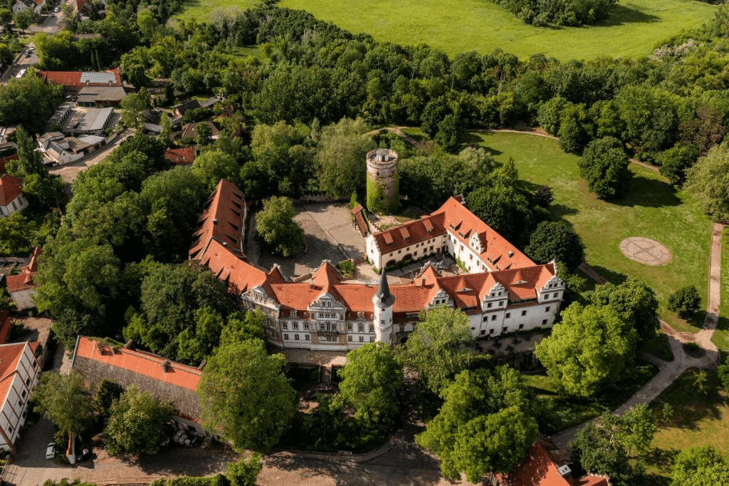 Schlossparkhotel Schkopau 1