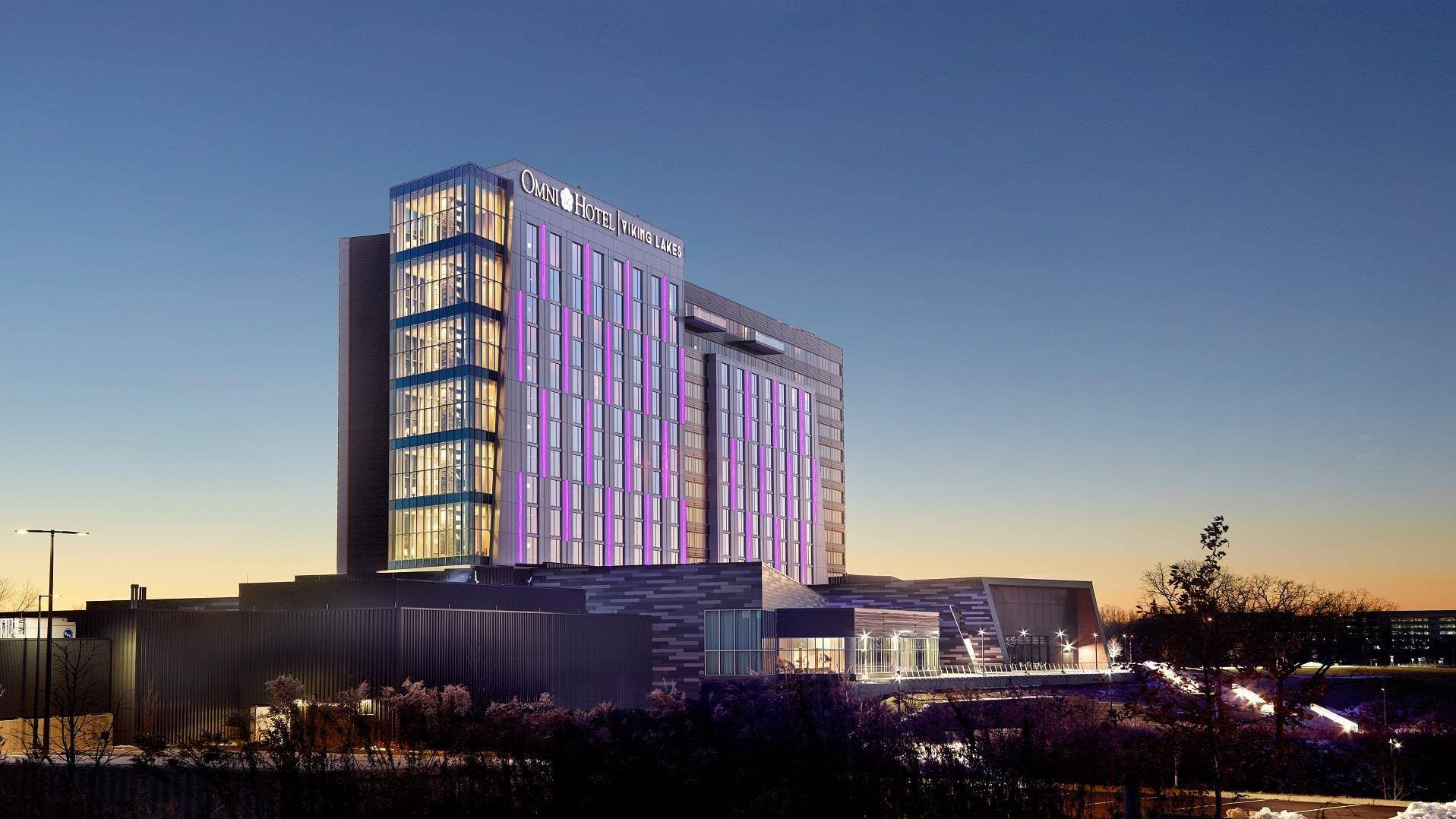 Omni Viking Lakes Hotel 1