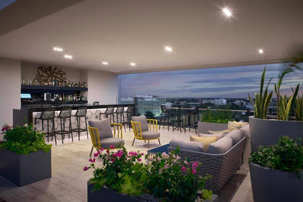 Courtyard by Marriott Merida Downtown 10