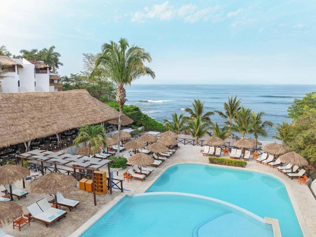 Family Selection at Grand Palladium Vallarta Resort & Spa 6