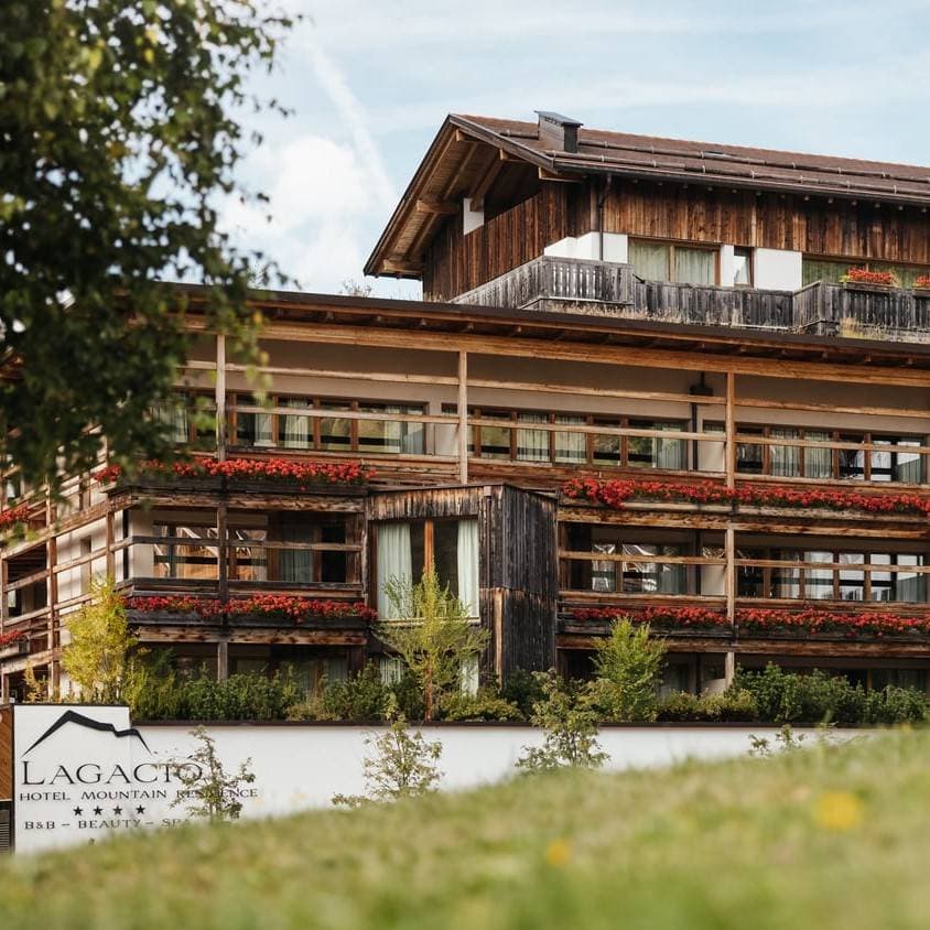 Lagació Hotel Mountain Residence 1