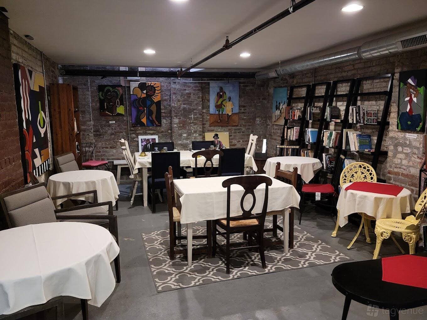 TeaLee's Teahouse & Bookstore