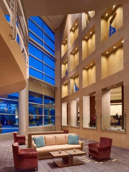 Royal Sonesta Houston Galleria 6