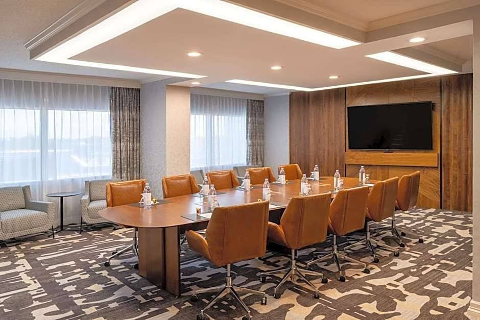 Hilton Dallas Lincoln Centre 9