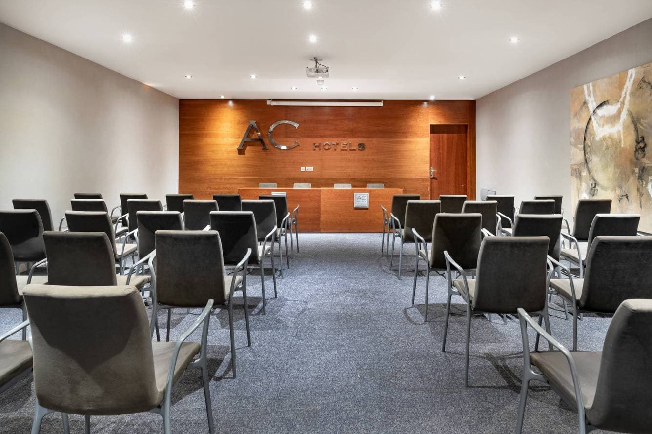 AC Hotel Badajoz 12