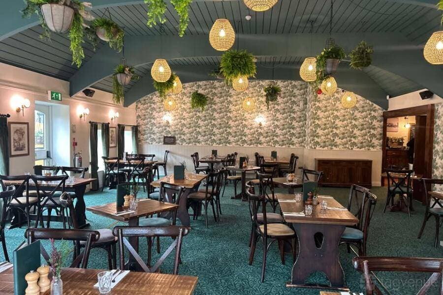 The Sun Inn, Chobham - A Heartwood Inn 34