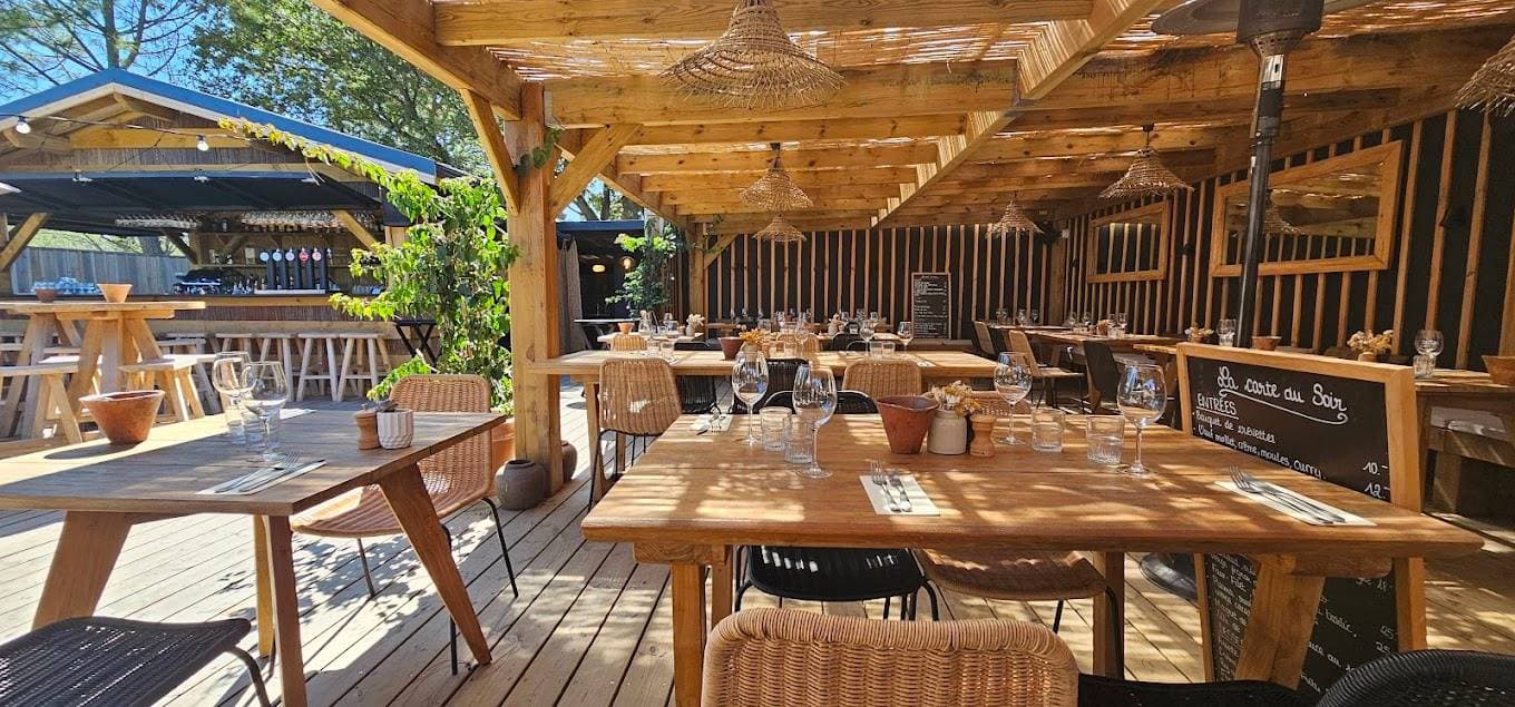 Pin Bouteille Restaurant 1