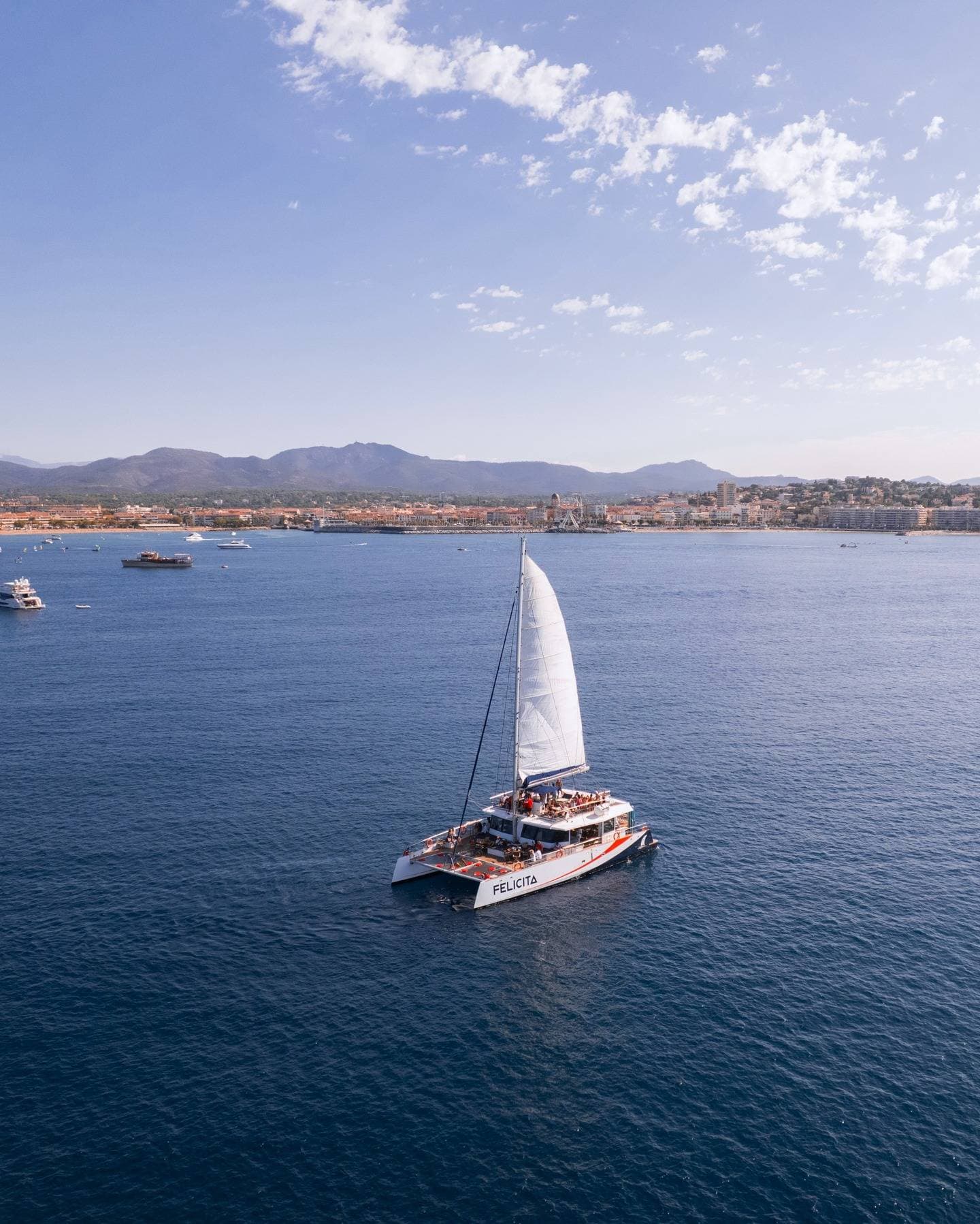 AMC CAPE GRACE Marina Baie Des Anges 1