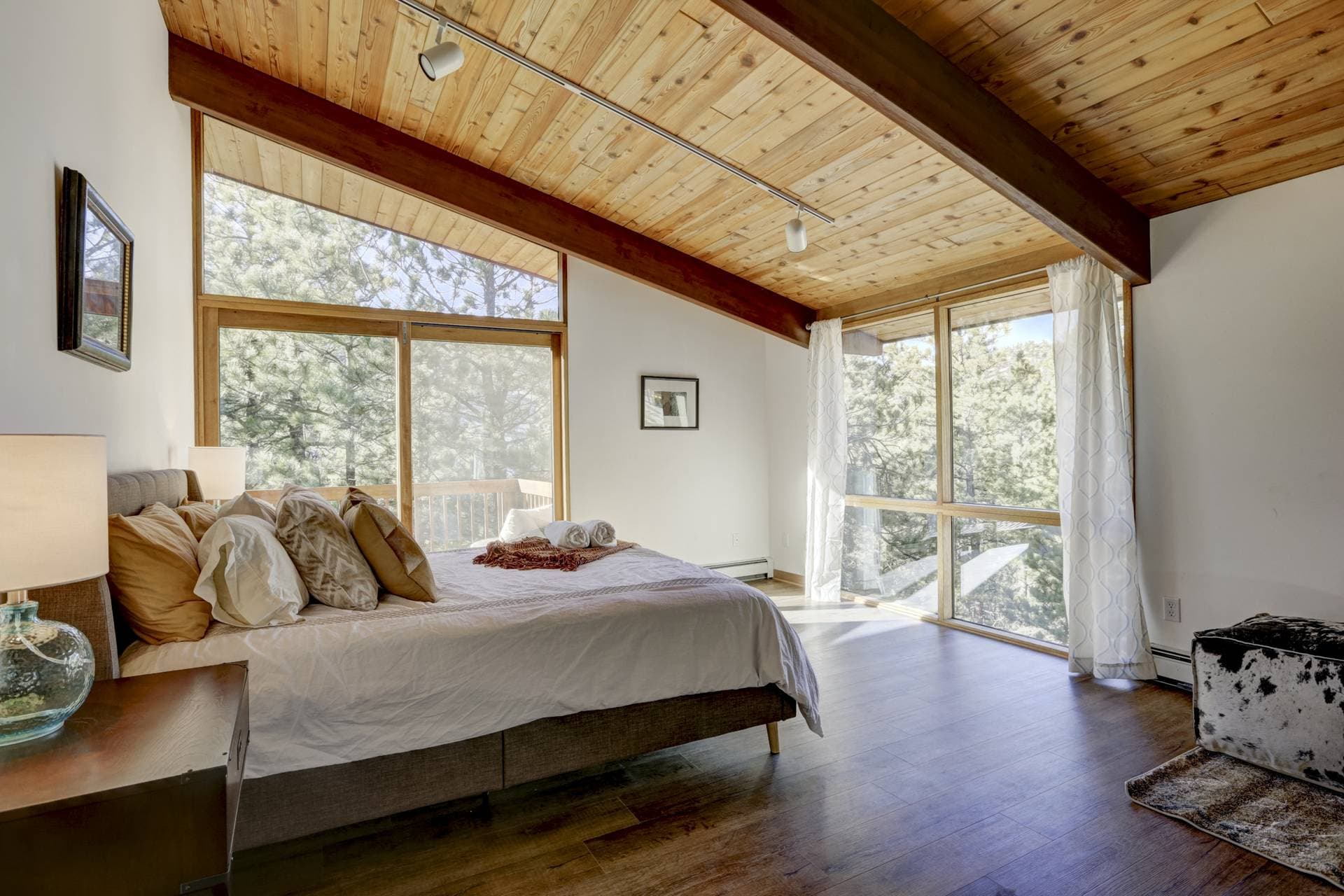 The Deck House 18