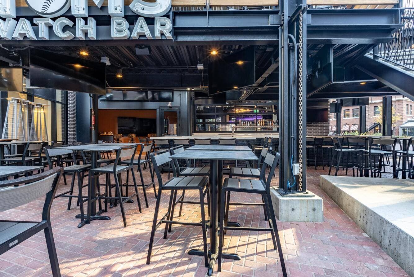 Tom's Watch Bar - Coors Field 89