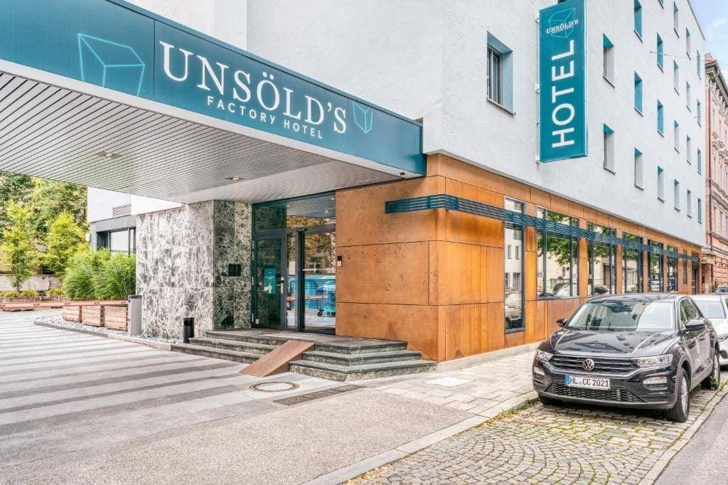 Unsoeld's Factory Hotel Munich 1
