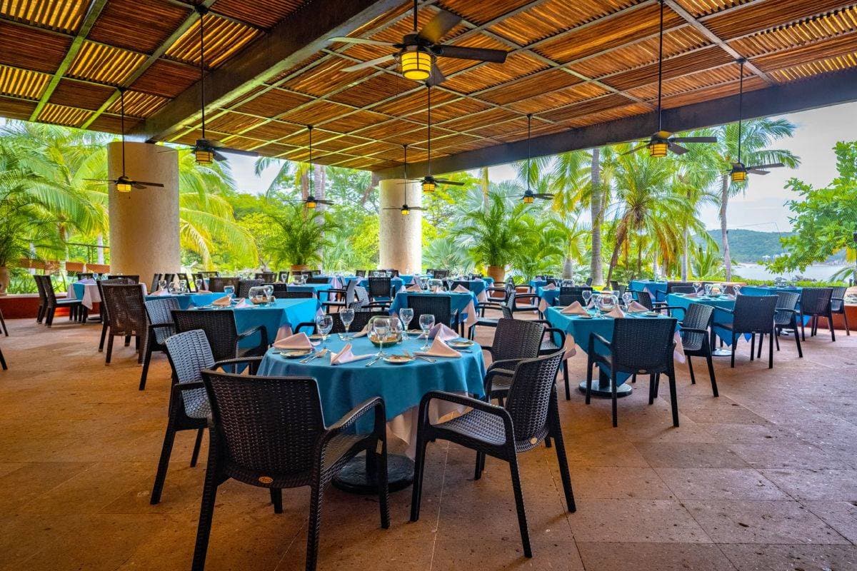 La Brisas Huatulco 17