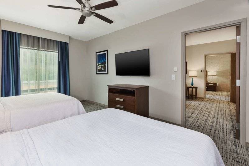 Homewood Suites by Hilton Pittsburgh Downtown 1