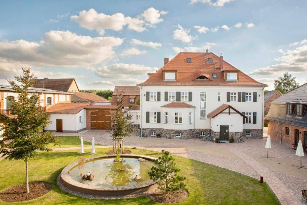 Paulinenhof 1