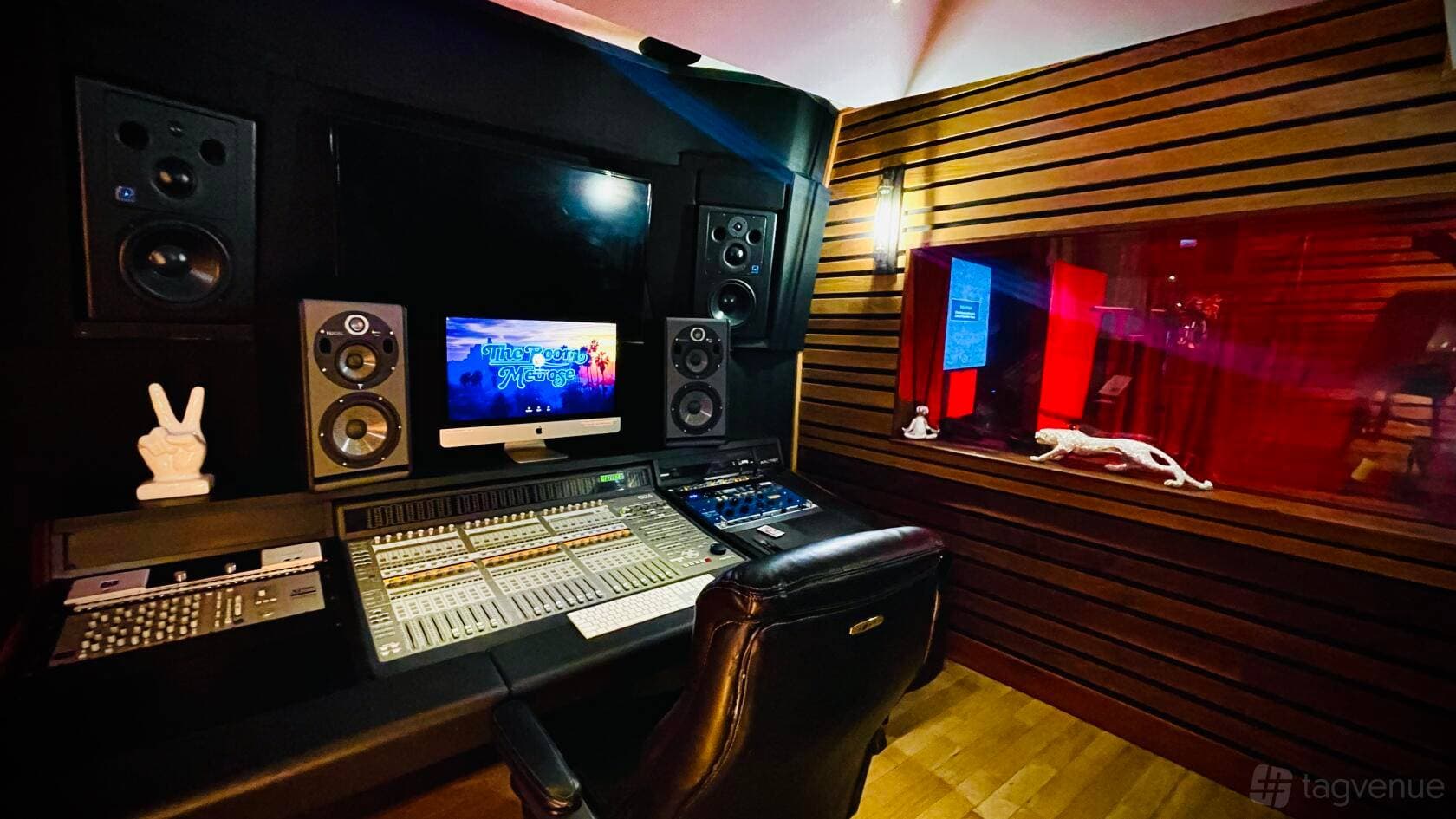 The Room Studios Studio City