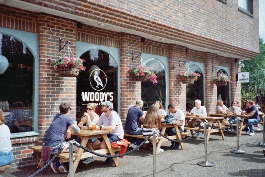 The Plough & Harrow, Long Ditton 15