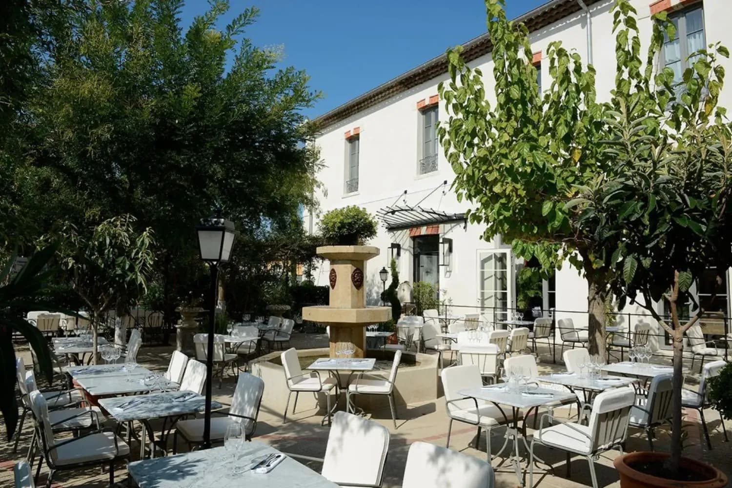 Le Grand Hôtel Henri 1