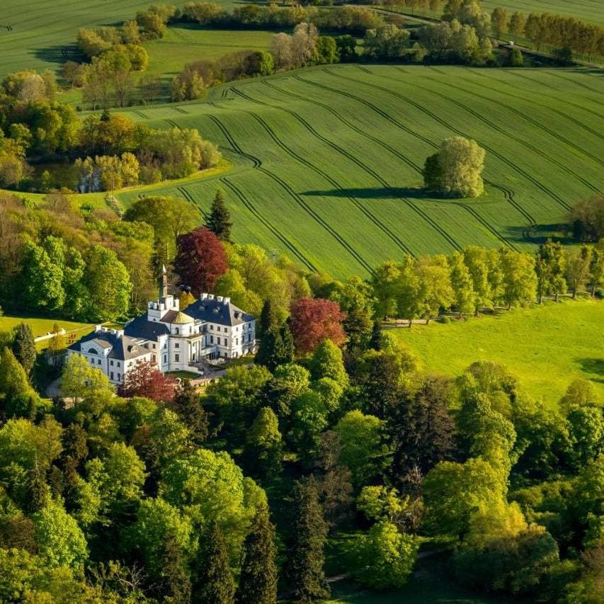 Schlosshotel Burg Schlitz 1