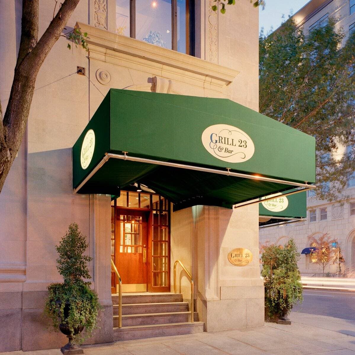 Grill23 & Bar 1