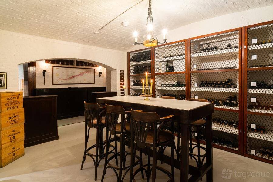 The Plough & Harrow, Long Ditton 44