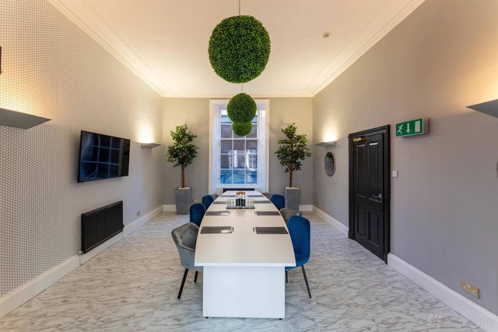 Quintessential Offices 1