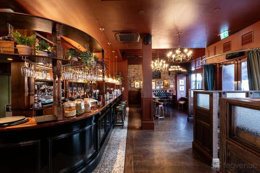 The Plough & Harrow, Long Ditton 62