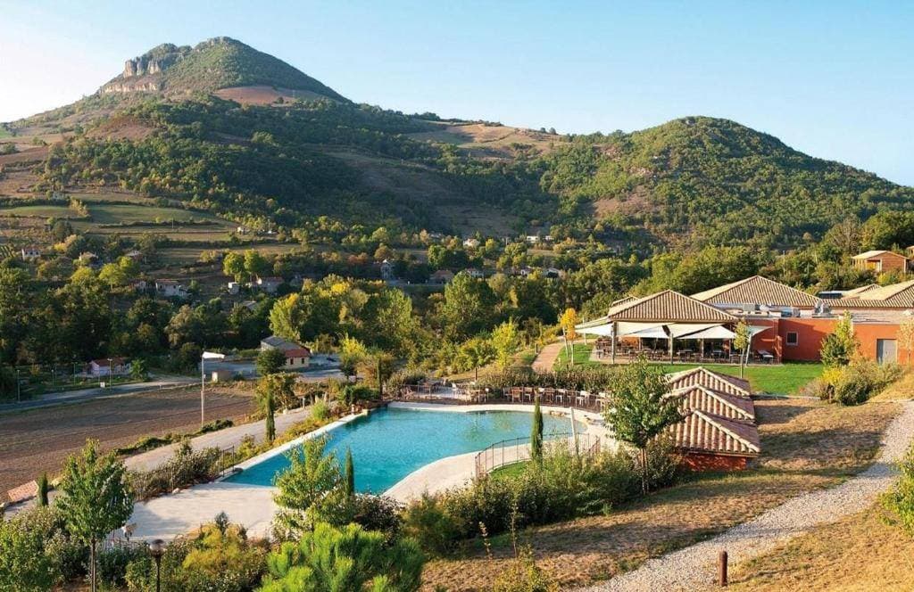 Le Domaine de Saint Estève 1