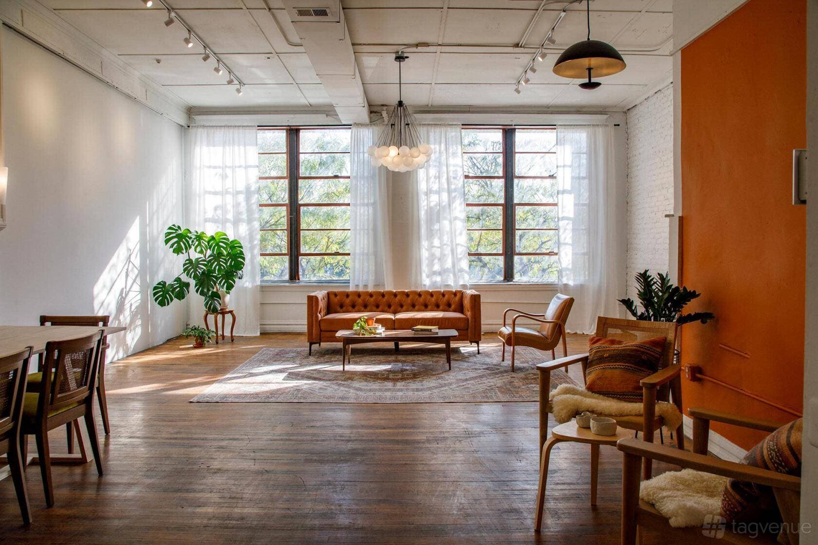 Lofty Wicker Park 16