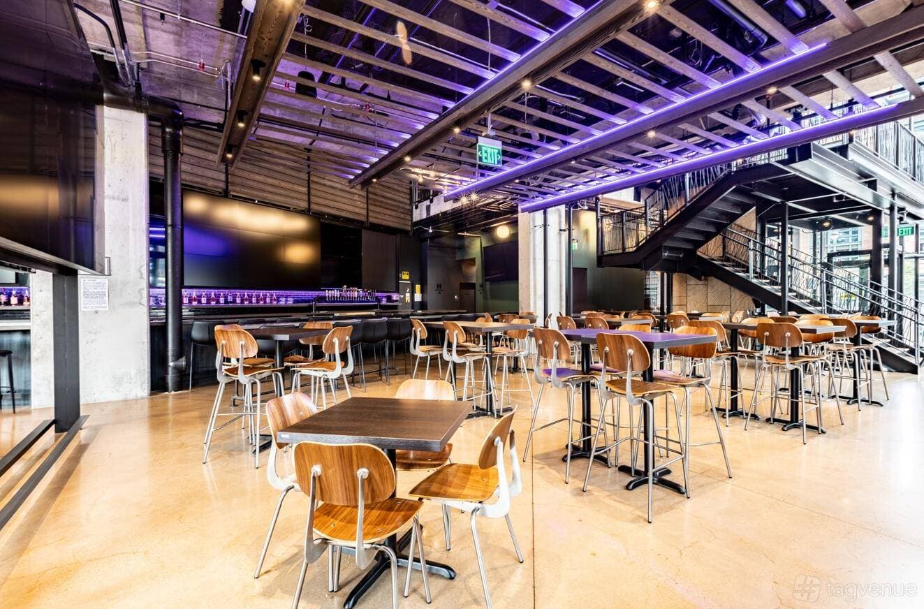 Tom's Watch Bar - Coors Field 83