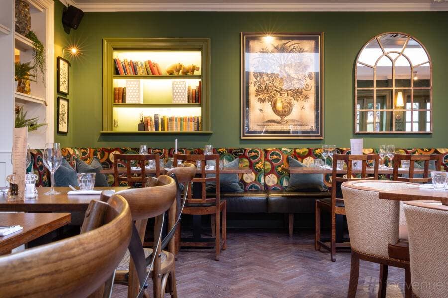 The Plough & Harrow, Long Ditton 5