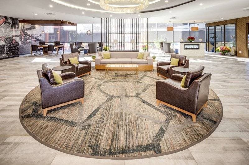 Double Tree by Hilton Huntington 4