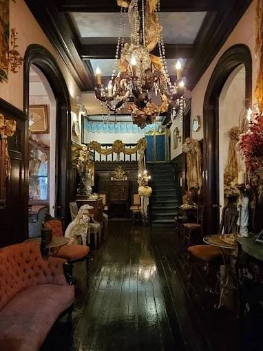 House of Broel's Victorian Mansion and Wedding Chapel 4