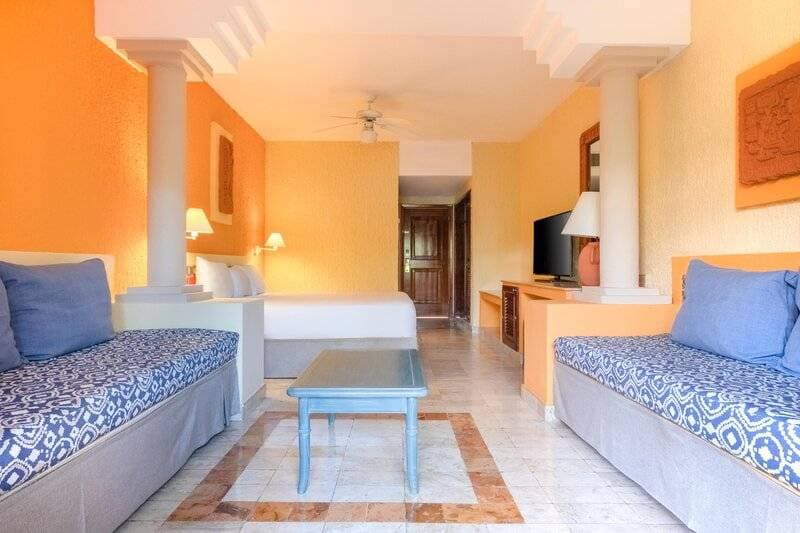 Iberostar Waves Tucán 18