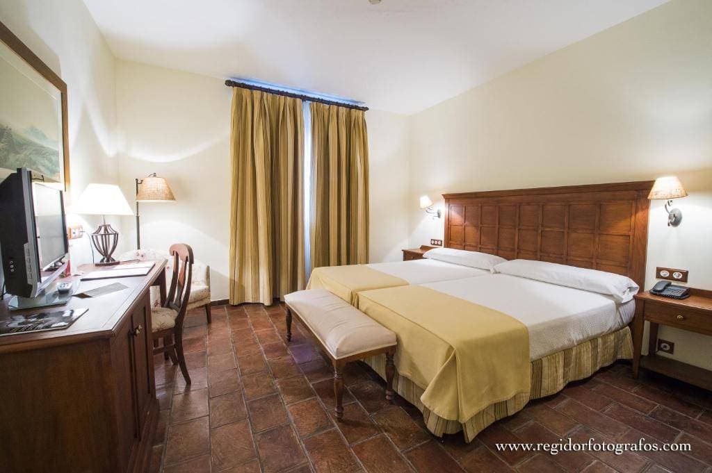 Hotel Cortijo Santa Cruz 23