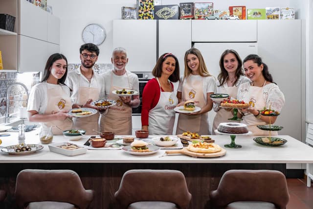 MANI IN PASTA in location esterna- PER GRUPPI NUMEROSI