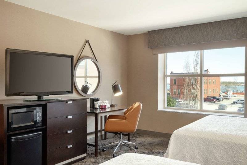 Hampton Inn Portland Downtown Waterfront 16