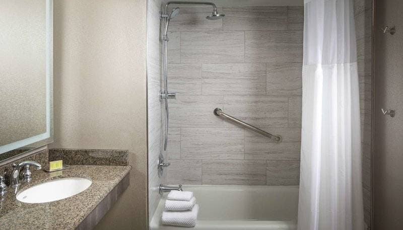 DoubleTree Dallas Near the Galleria 26