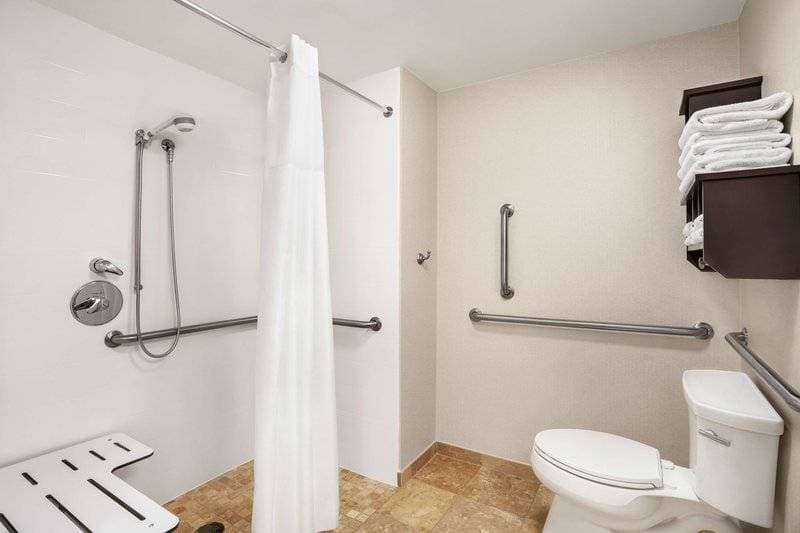 Hampton Inn Portland Downtown Waterfront 39