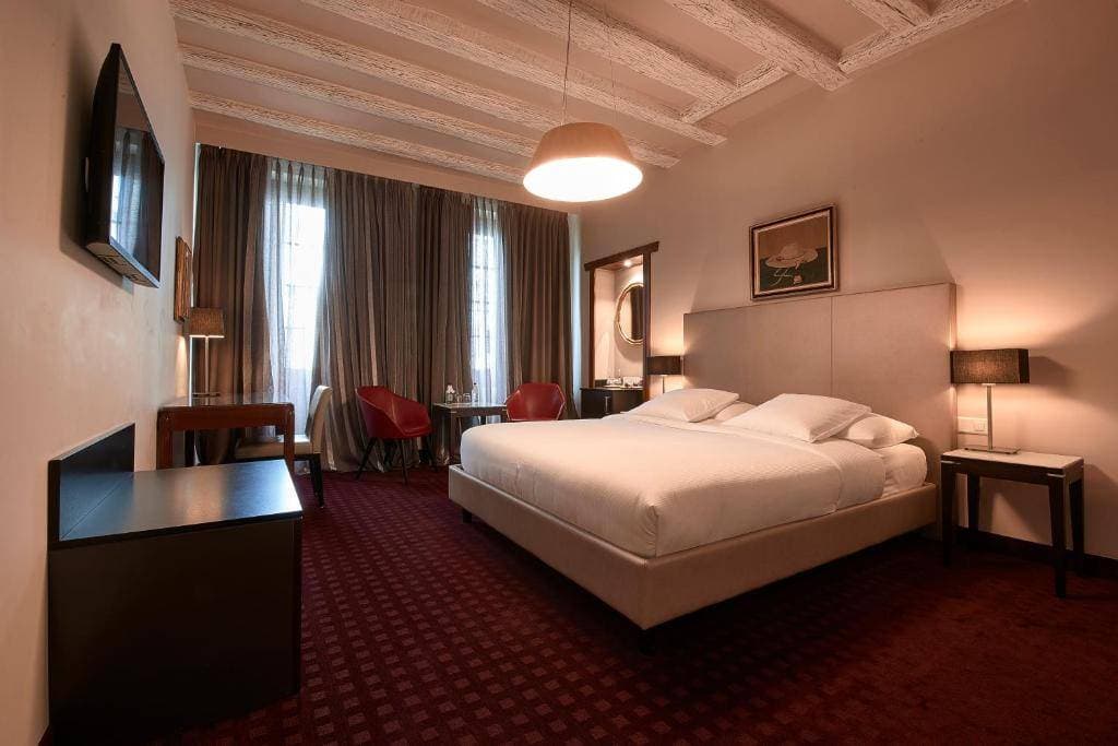 Hôtel d'Allèves 10