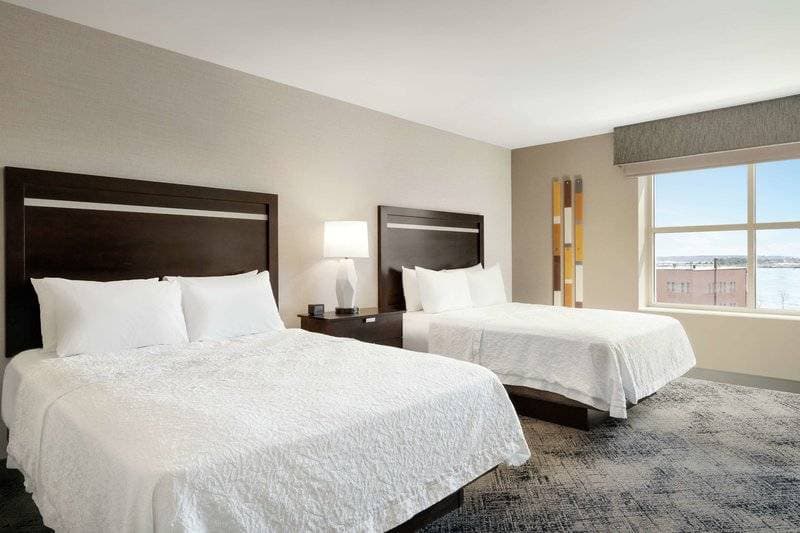 Hampton Inn Portland Downtown Waterfront 25