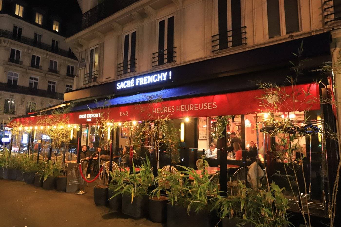 Sacré Frenchy ! 1